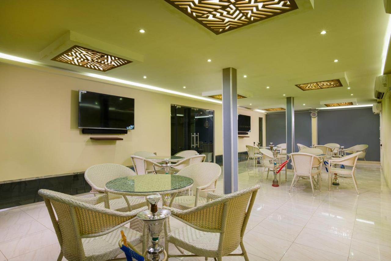 City Hotel Дукм Экстерьер фото