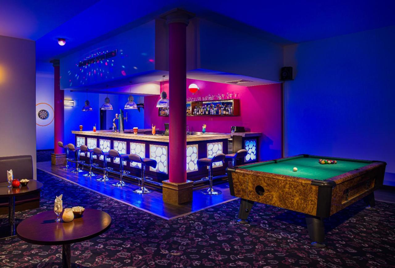 City Hotel Дукм Экстерьер фото
