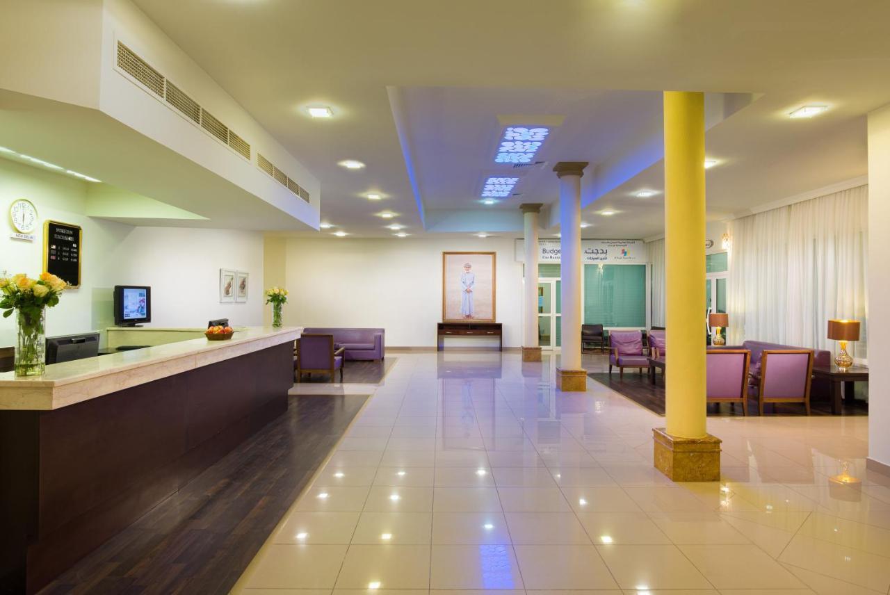 City Hotel Дукм Экстерьер фото